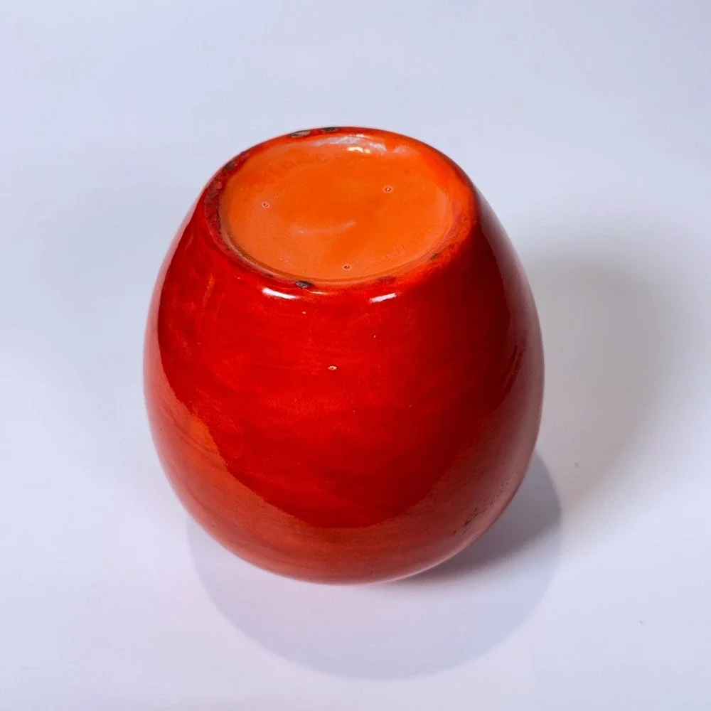N/A vibrant red